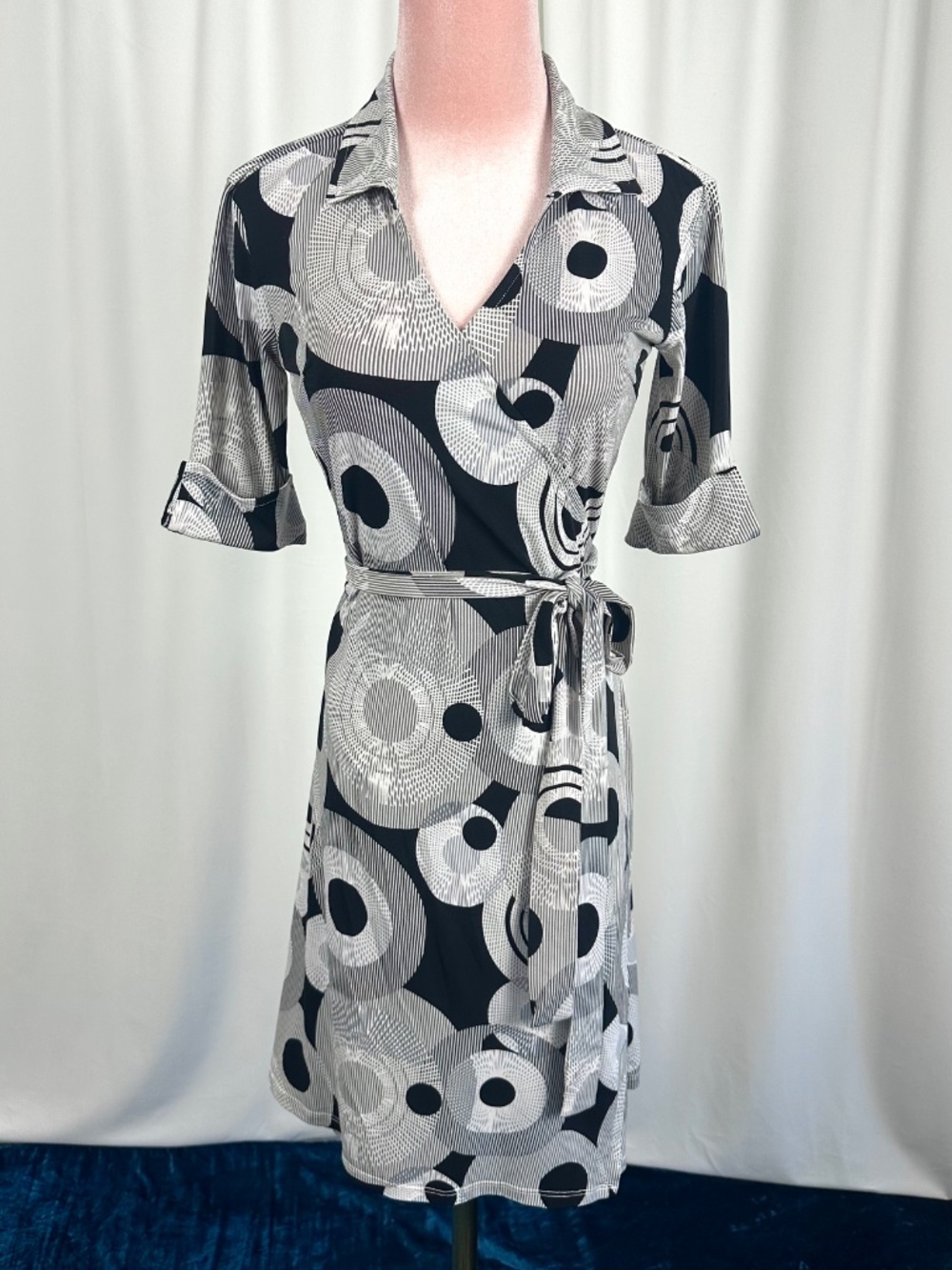 Vintage Y2K Intrigue New York Abstract Wrap Tie Dress XS/S - Picture 4 of 16